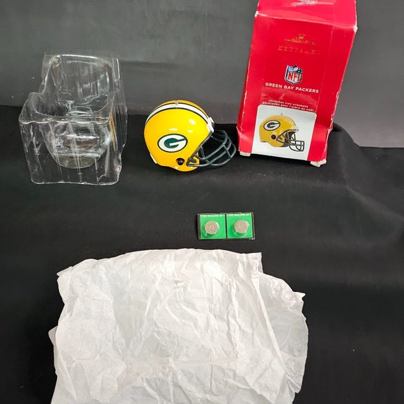 Green Bay Packers Magic Sound Helmet Hallmark Keepsake Christmas Ornament NIB - Picture 1 of 6